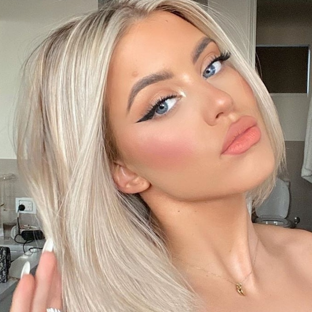 Meet your Posher, Jaira